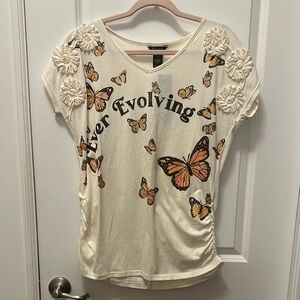 NWT Cream Butterfly Top by Wild Kiss size Medium